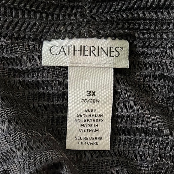 Catherines 3X Black Mesh Lacy Cropped Cardigan Top Whimsygoth Fairy Grunge Layer - Picture 6 of 8